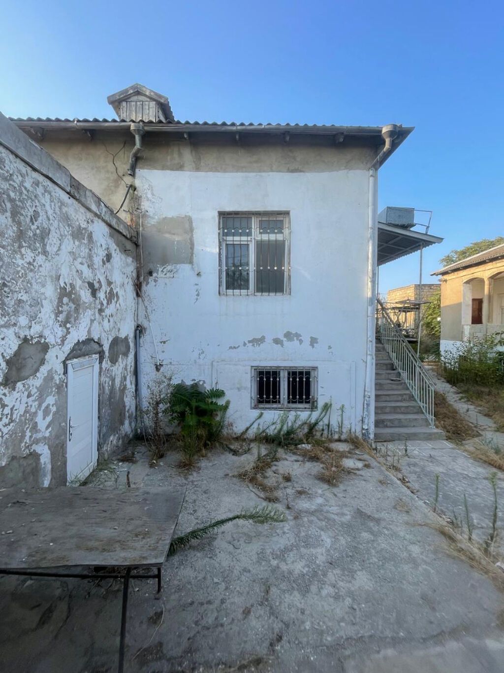 2 eded 2 mertebeli ev bir heyetde satílír Nardaranda asfalta 50 metr — Ev, villa, Bakı (6)