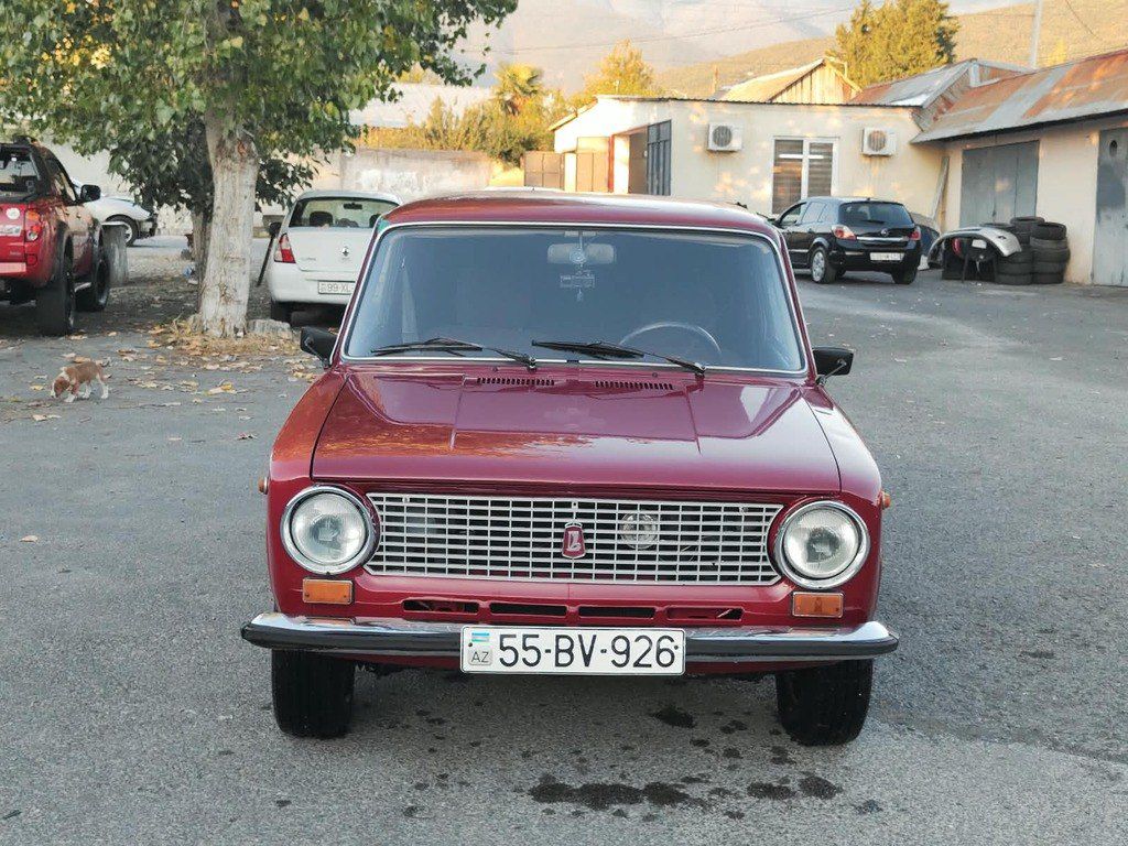 Lada (VAZ) 2101, 1.3 L, 1972 il, 300 000 km 55-BV-926 — Avtomobillər, Şəki (10)