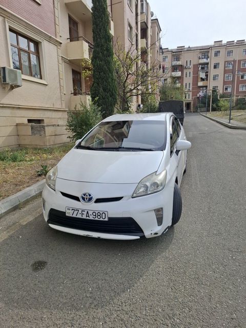 Toyota Prius, 1.8 L, 1.3 kWh, 2012 il, 437 742 km — Gəncə