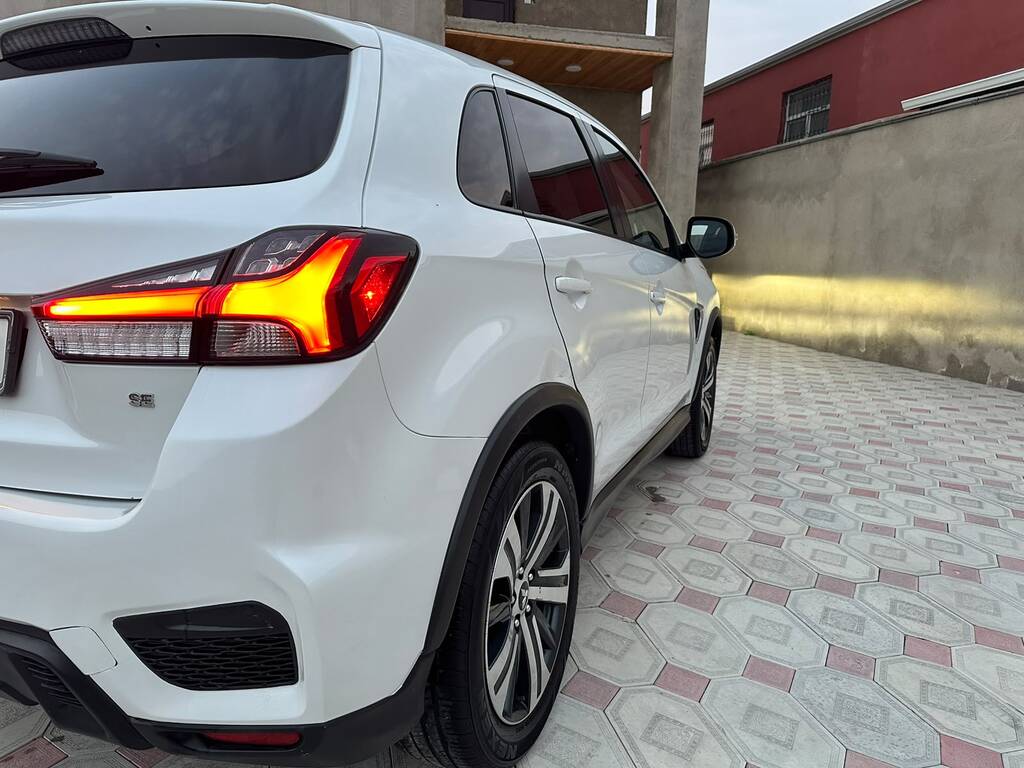 Mitsubishi Outlander, 2.0 L, 2021 il, 80 000 km 72-BB-848 — Avtomobillər, Bakı (3)