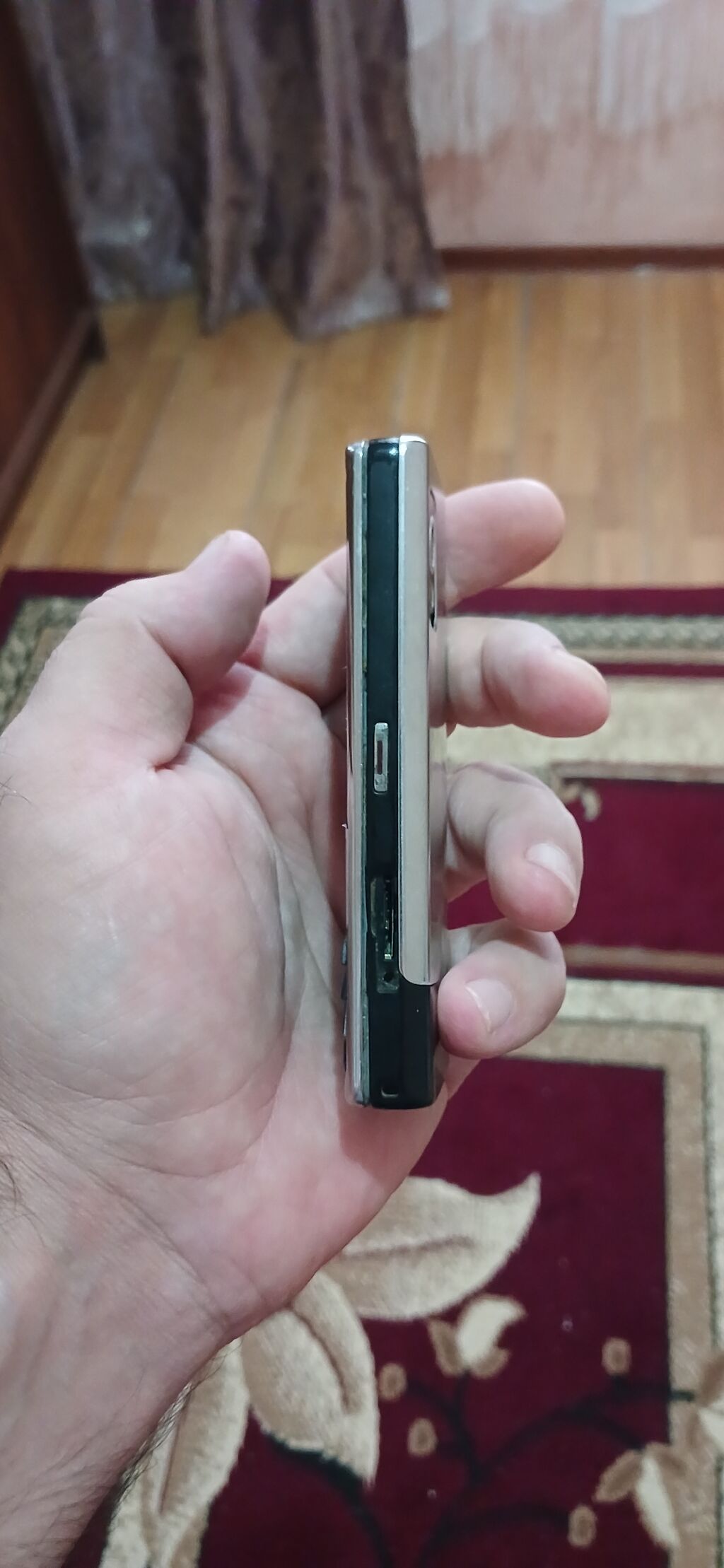 Samsung I700, 8 GB, rəng - Gümüşü, Düyməli — Samsung, Digah (7)