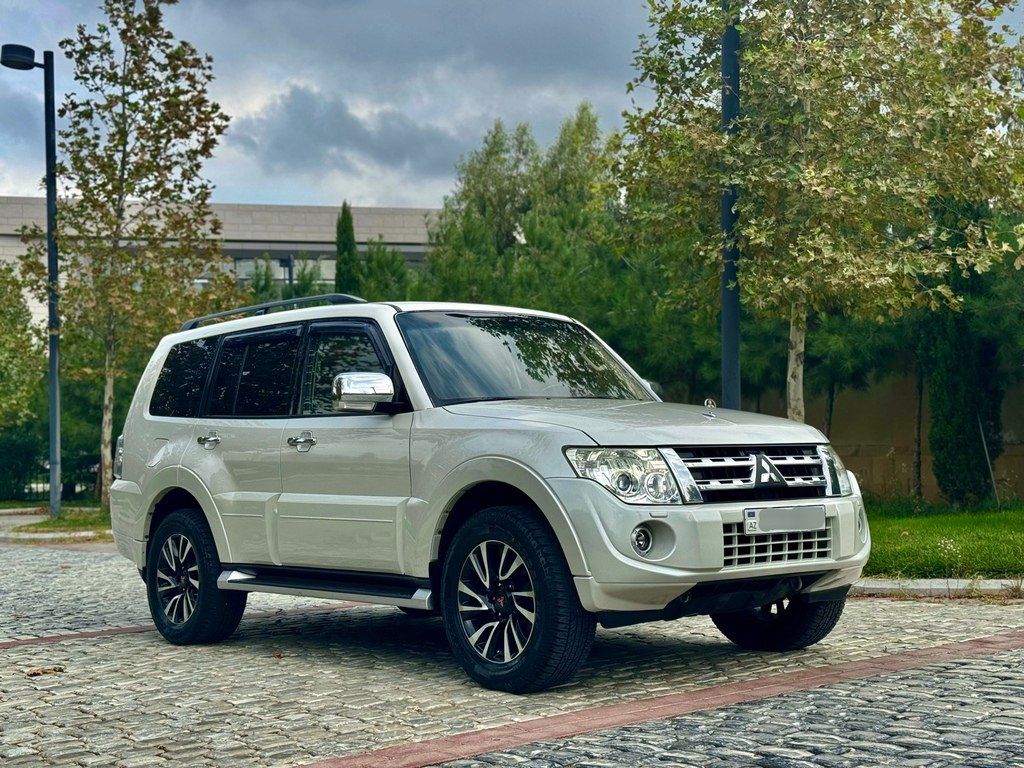 Mitsubishi Pajero, 3.5 L, 2013 il, 149 000 km — Avtomobillər, Bakı (4)