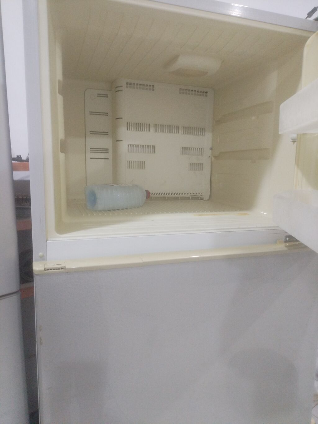 İki ədəd ikikameralı soyuducu Xüsusiyyətlər: - Üst kamera dondurucu — Soyuducular, Bakı (2)