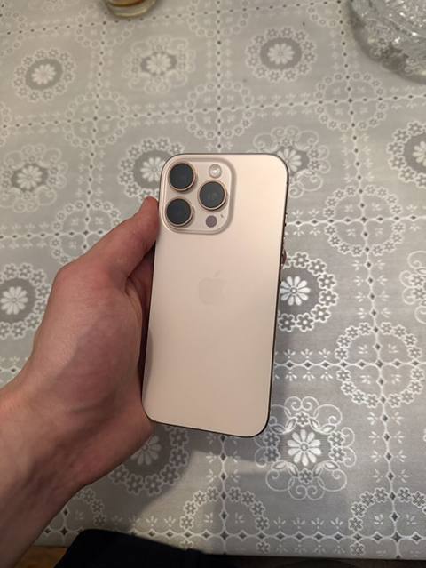 IPhone 16 Pro, 128 GB, Desert Titanium, Zəmanət — 1 650 ₼ · Bakı · Apple iPhone IPhone 16 Pro, 128 GB, Desert Titanium, Zəmanət — Bakı
