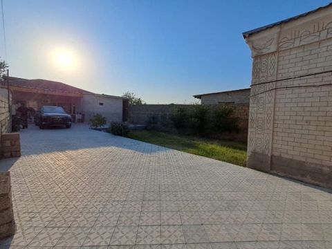 Satılır 5 otaqlı həyət evi/bağ evi 130 m² — 115 000 ₼ · Bakı · Ev, villa Satılır 5 otaqlı həyət evi/bağ evi 130 m² — Bakı
