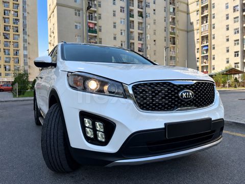 2017 Kia Sorento, 2017, 152,000 km — 32 900 ₼ · Bakı · Avtomobillər 2017 Kia Sorento, 2017, 152,000 km — Bakı