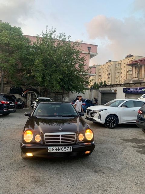 Mercedes E 280, 2.8 L, 1999 il, 350 000 km — Bakı