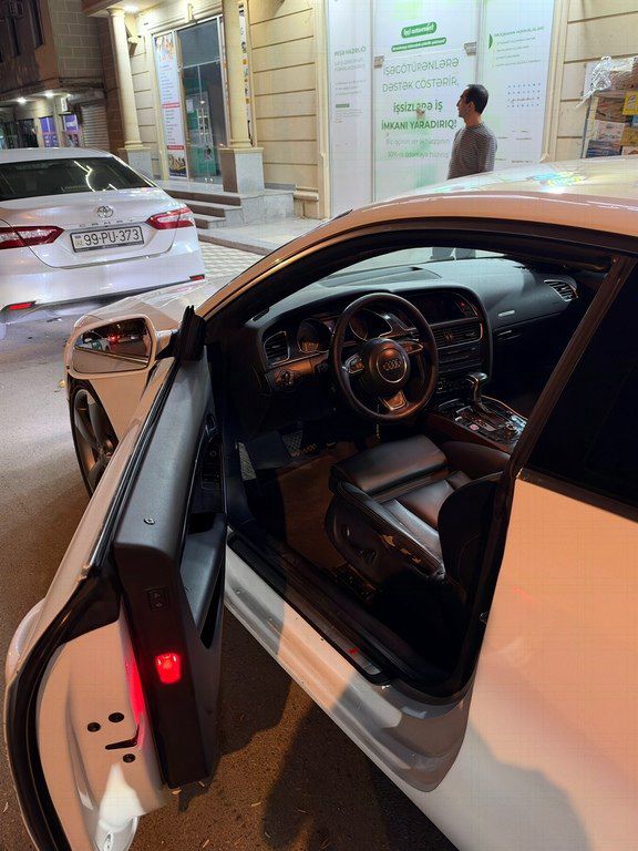 Audi S5, 4.2 L, 2009 il, 180 000 km — Avtomobillər, Bakı (8)