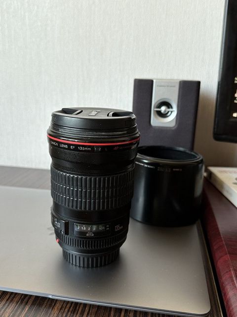 Linza "Canon 135mm f2" — Bakı