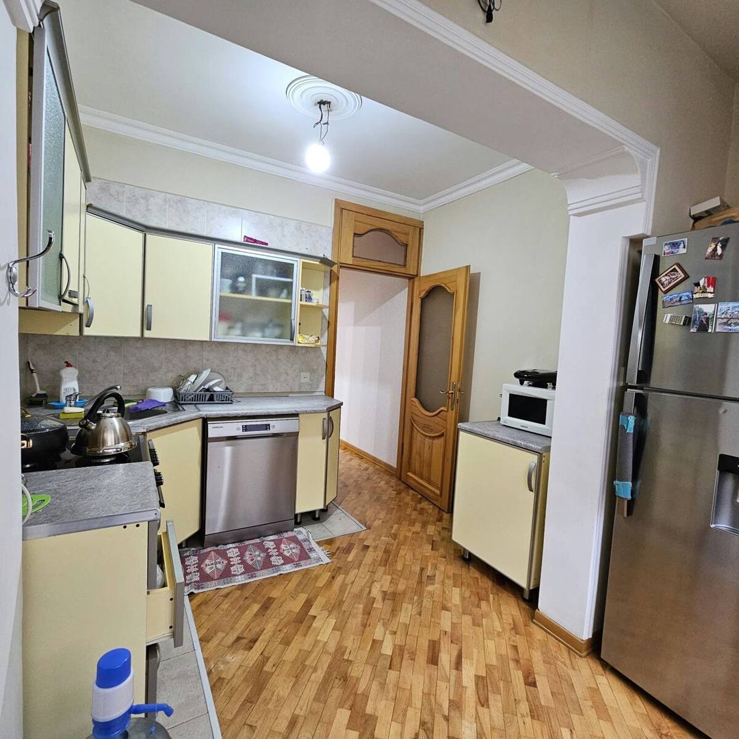 Satılır 4 otaqlı köhnə tikili 110 m² — Mənzil, Bakı (11)