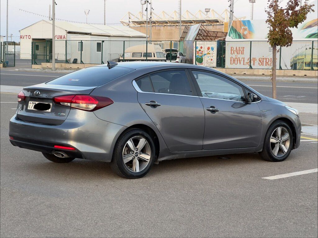 Kia K3, 1.6 L, 2016 il, 150 000 km — Avtomobillər, Bakı (9)