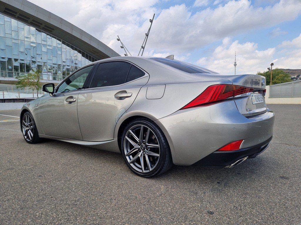 Lexus IS 200t, 2.0 L, 2019 il, 130 000 km 10-NS-058 — Avtomobillər, Bakı (5)