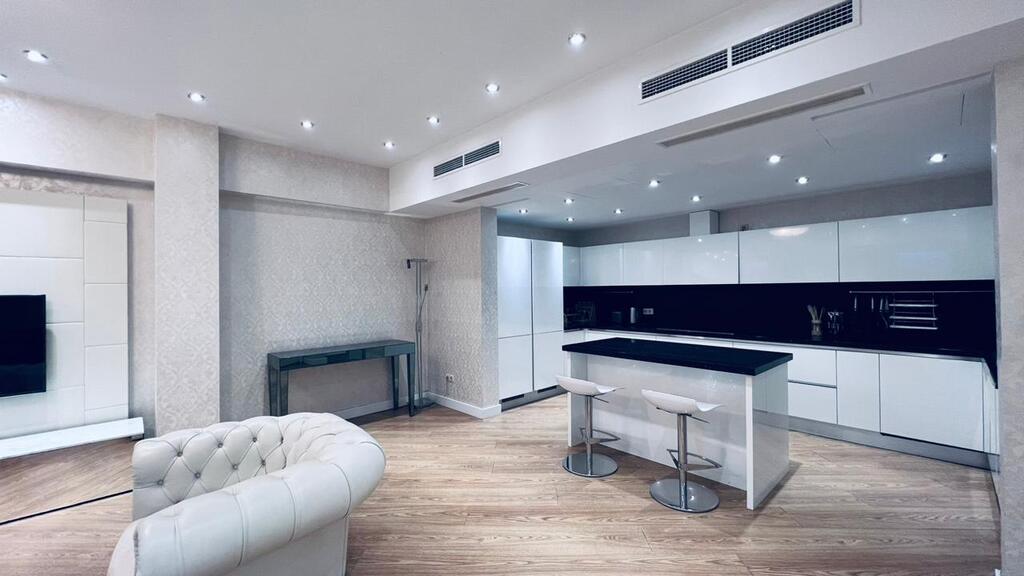 İcarəyə verilir 3 otaqlı yeni tikili 185 m² — Mənzil, Bakı (3)
