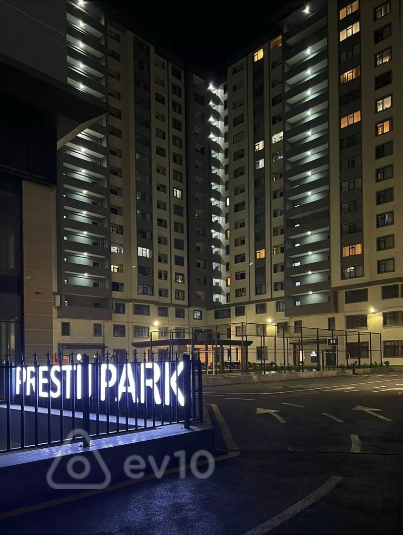 2 otaqlı mənzil, 72 m², Abdulvahab Salamzadə küçəsi Ənvər Hüseynov küçəsi kəsişməsi — kirayə — Bakı