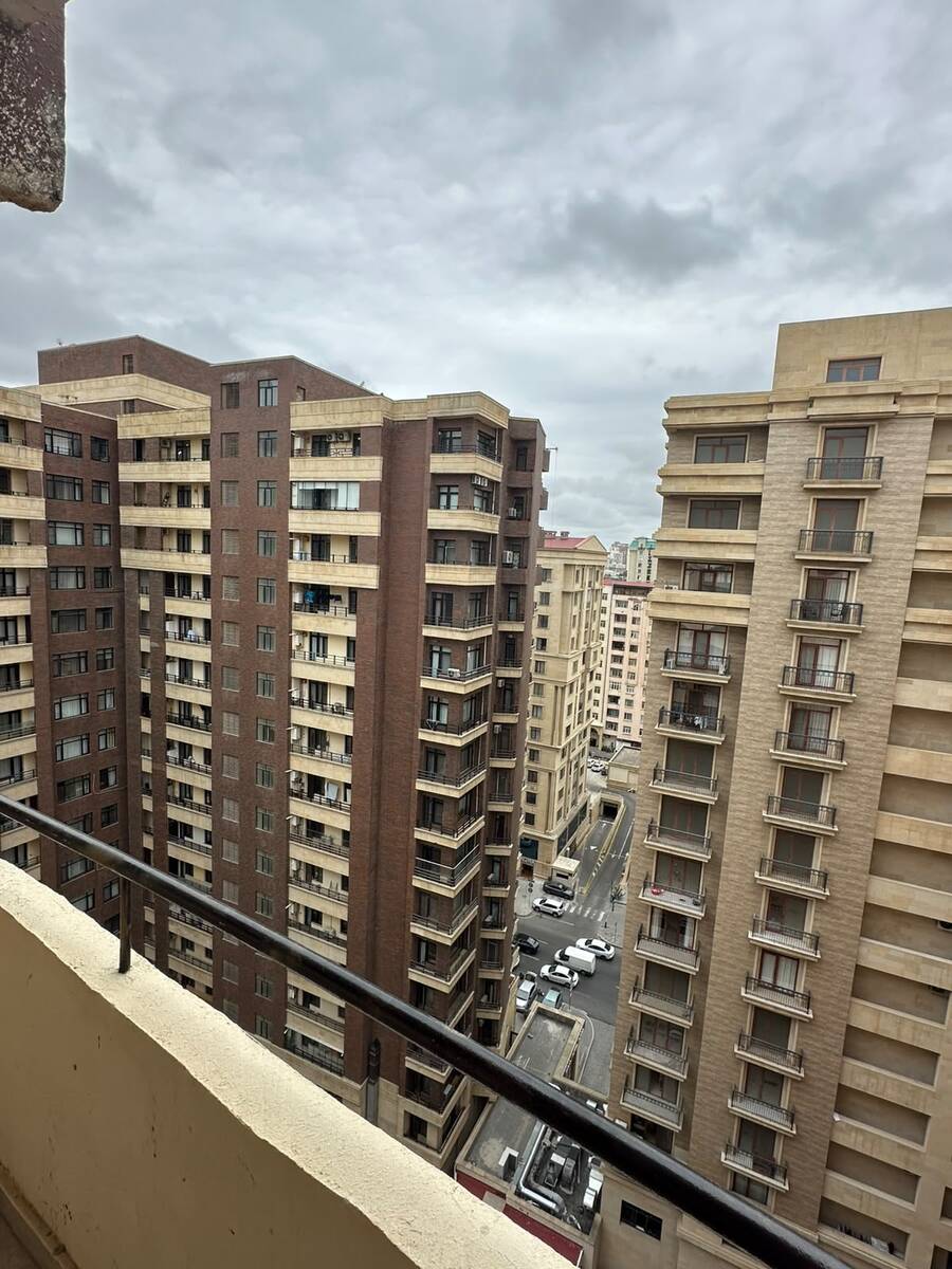 Satılır 3 otaqlı yeni tikili 130 m² — Mənzil, Bakı (2)