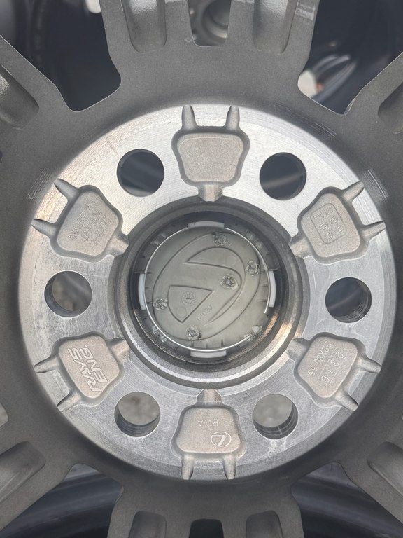 "Lexus" diskləri R22 — Ehtiyat hissələri və aksesuarlar, Bakı (2)