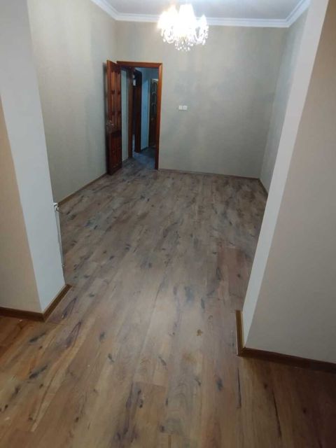 Satılır 2 otaqlı köhnə tikili 65 m² — Bakı