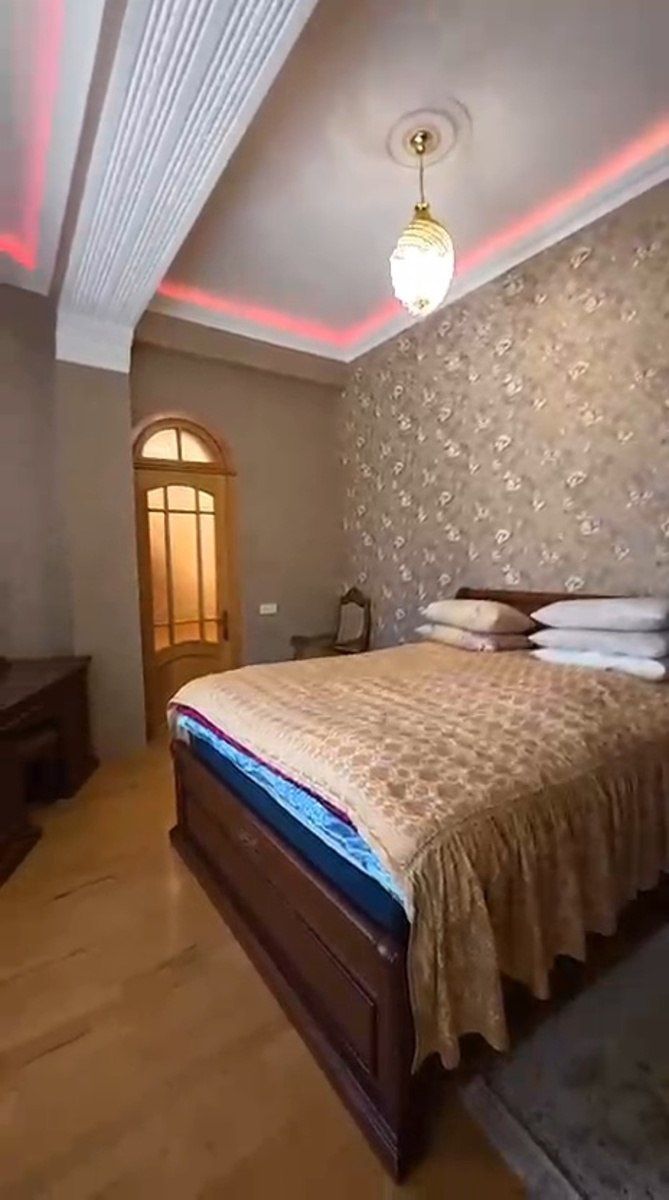 Satılır 12 otaqlı həyət evi/bağ evi 750 m² — Ev, villa, Bakı (10)