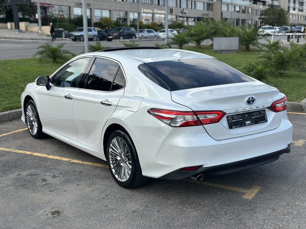 Toyota Camry, 2.5 L, 1.6 kWh, 2023 il, 50 100 km — Avtomobillər, Bakı (6)