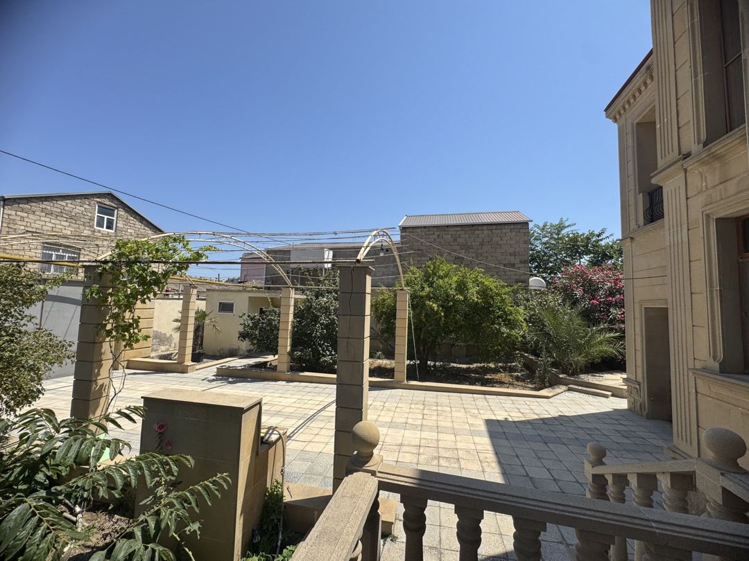 Satılır 4 otaqlı həyət evi/bağ evi 250 m² — Ev, villa, Bakı (6)