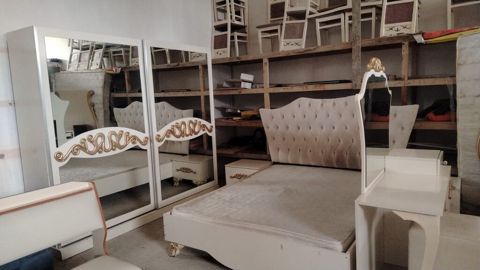 650 manat yaxşı veziyyetde çatdırma qurasdrilma seher daxili pulsuz — 650 ₼ · Bakı · Yataq otağı mobilya dəstləri 650 manat yaxşı veziyyetde çatdırma qurasdrilma seher daxili pulsuz — Bakı
