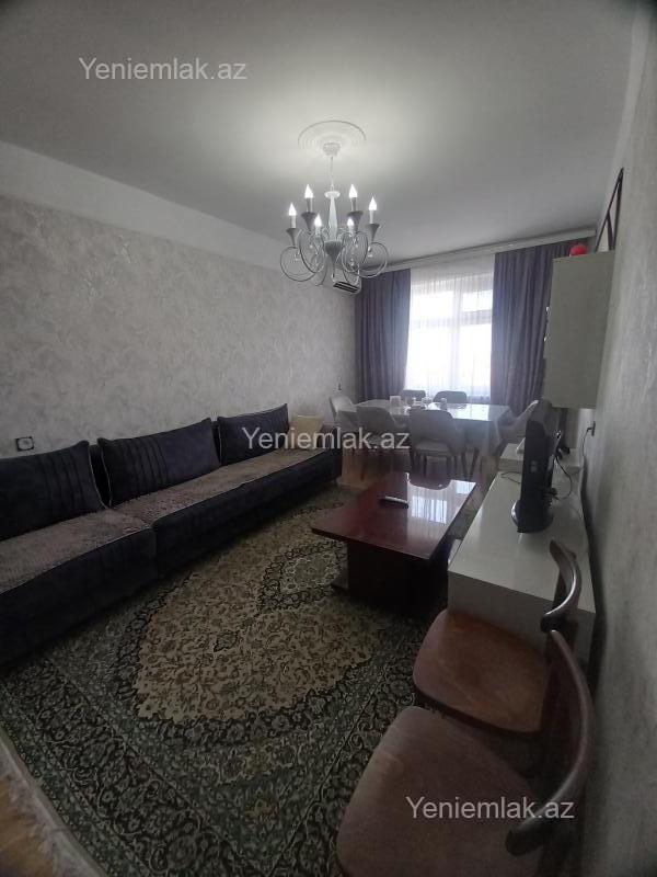 Satılır 2 otaqlı Bina evi menzil (Köhnə tikili), 58.7 m², 10-cu mikrorayon — Mənzil, Sumqayıt (12)