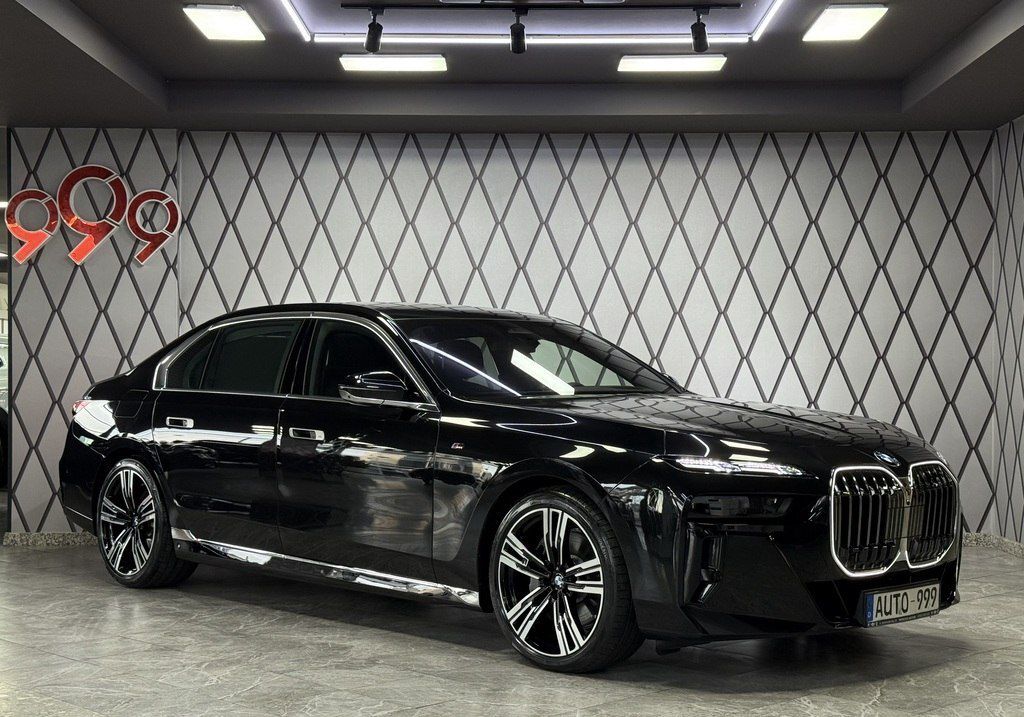 BMW 740, 3.0 L, 2025 il, 6 000 km — Avtomobillər, Bakı (3)