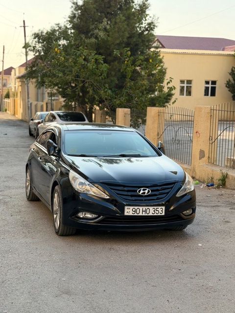 Hyundai Sonata, 2.4 L, 2011 il, 283 000 km — 18 000 ₼ · Xırdalan · Avtomobillər Hyundai Sonata, 2.4 L, 2011 il, 283 000 km — Xırdalan