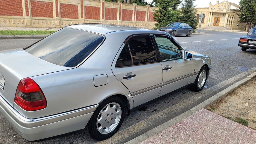 Mercedes C 200, 2.0 L, 1995 il, 320 000 km 90-DO-322 — Avtomobillər, Xaçmaz (9)