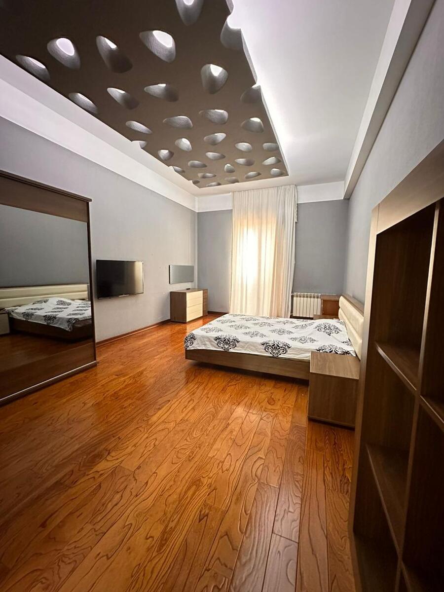 Satılır 4 otaqlı yeni tikili 230 m² — Mənzil, Bakı (3)