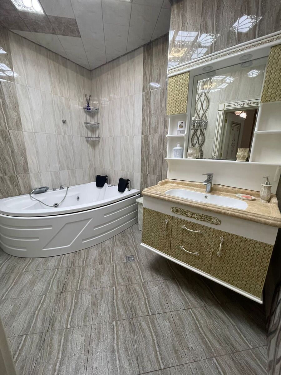 İcarəyə verilir 4 otaqlı yeni tikili 180 m² — Mənzil, Bakı (3)