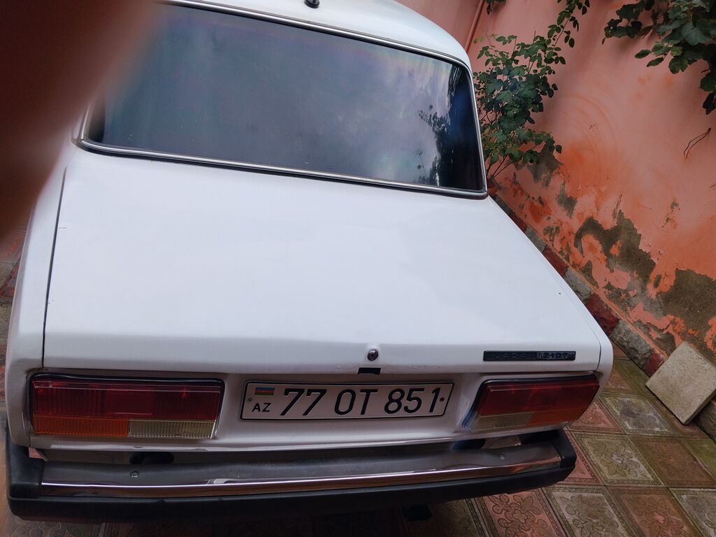 Lada 2107, ağ rəng, sedan. maşın idealdır. heçbir xərc tələb 77-OT-851 — Avtomobillər, Masazır (3)