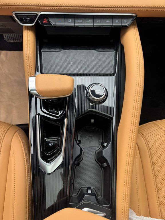 Geely Monjaro, 1.5 L, 1.64 kWh, 2026 il, yeni — Avtomobillər, Bakı (11)