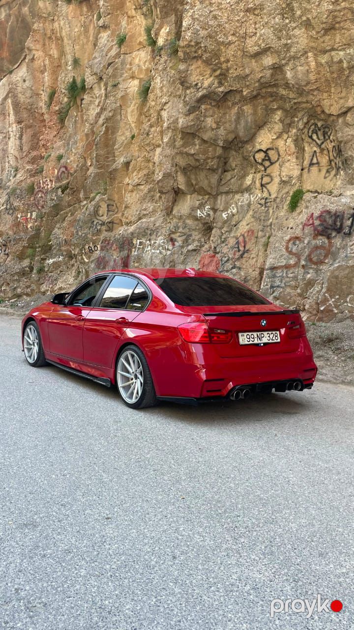 BMW 3 Seriyası F30 Qırmızı Sedan 99-NP-328 — Avtomobillər, Bakı (2)