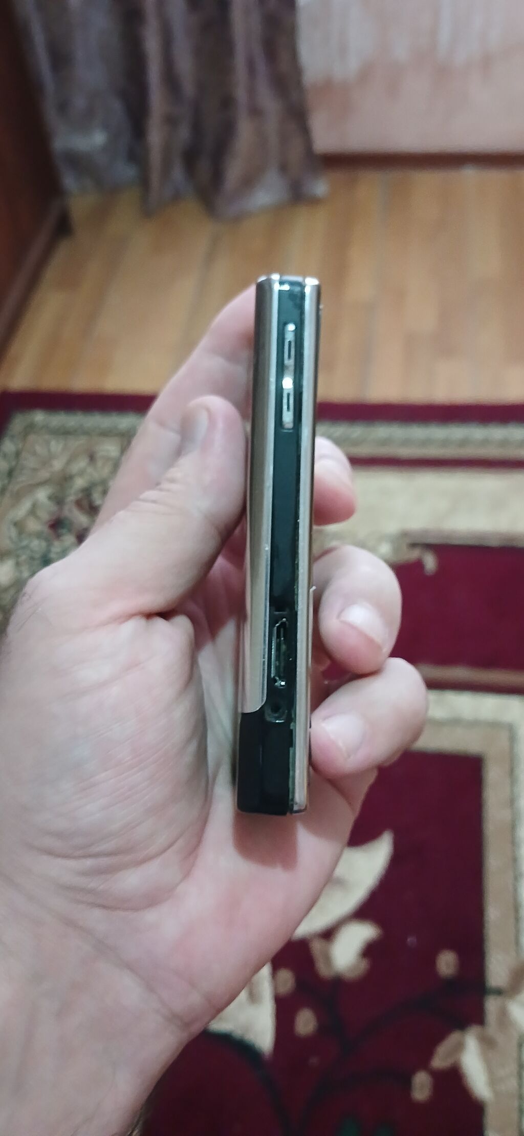 Samsung I700, 8 GB, rəng - Gümüşü, Düyməli — Samsung, Digah (8)