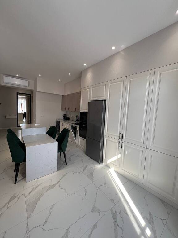 İcarəyə verilir 4 otaqlı yeni tikili 178 m² — Mənzil, Bakı (11)