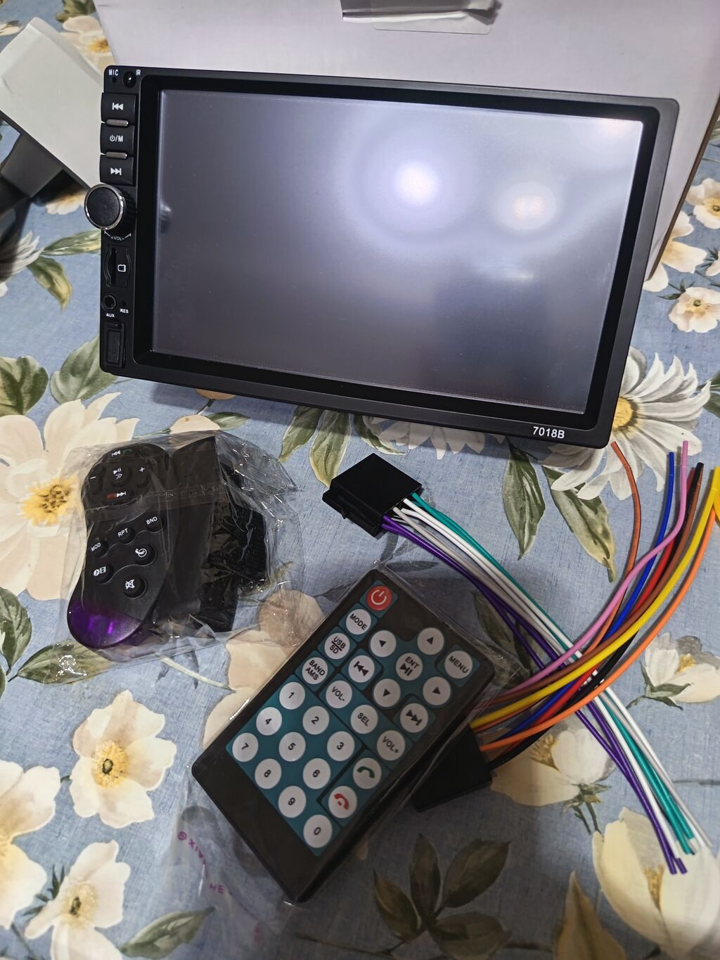 Avtomobil üçün 7018B multimedia maqnitola Xüsusiyyətlər: - 7 düymlük — Avtomobil akustikası, Sumqayıt (2)