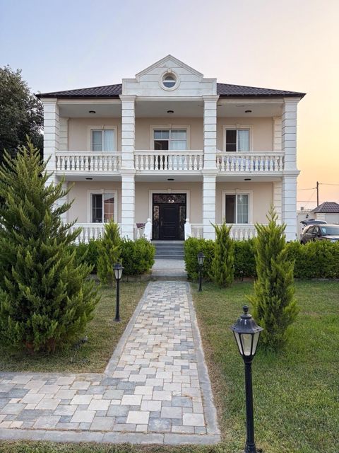 Satılır 5 otaqlı həyət evi/bağ evi 300 m² — Rəsul