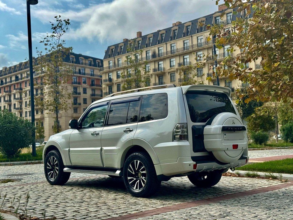 Mitsubishi Pajero, 3.5 L, 2013 il, 149 000 km — Avtomobillər, Bakı (7)