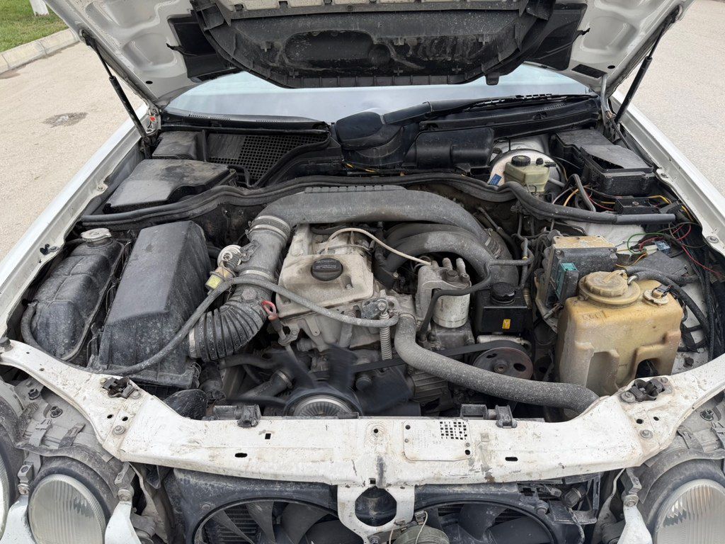 Mercedes E 220, 2.2 L, 1995 il, 500 000 km 10-LM-984 — Avtomobillər, Quba (8)