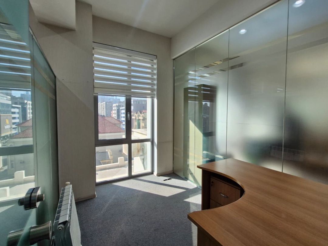 İcarəyə verilir 8 otaqlı yeni tikili 285 m² — Mənzil, Bakı (7)