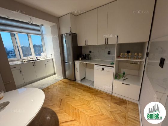 Satılır 3 otaqlı 90 m² köhnə tikili Elmlər Akademiyası m — Mənzil (9)
