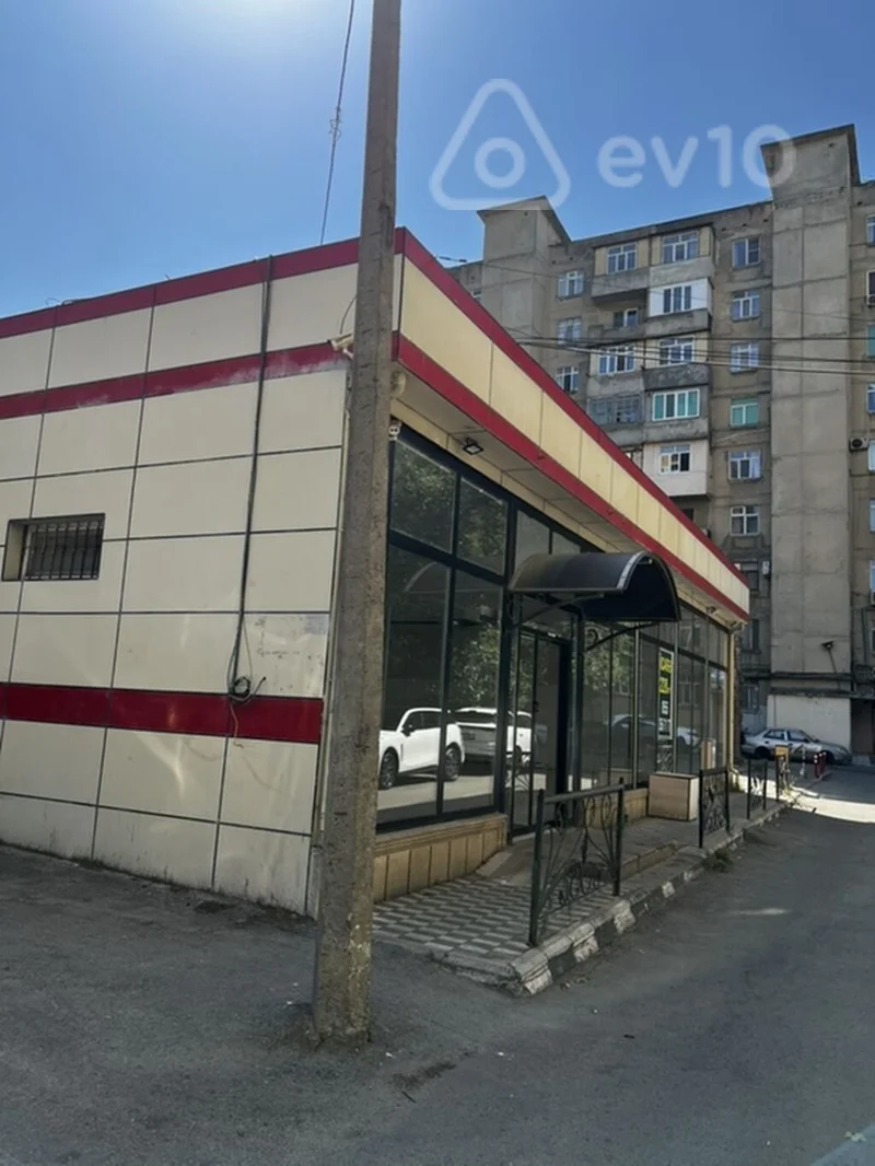 Obyekt, 220 m², Kinoteatrın yanı — kirayə — 3 000 ₼ · Bakı · Əmlak Obyekt, 220 m², Kinoteatrın yanı — kirayə — Bakı