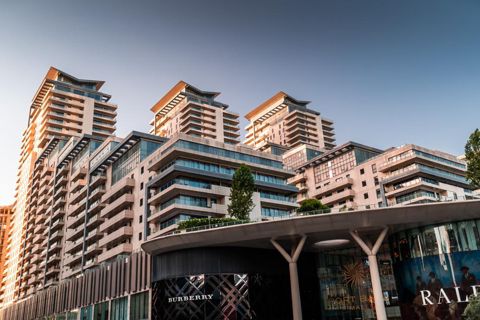 İcarəyə verilir 4 otaqlı yeni tikili 220 m² — Bakı