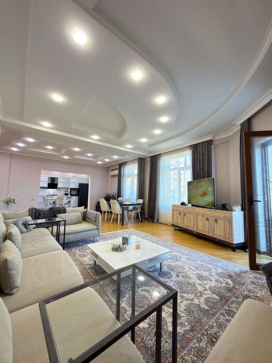 Satılır 4 otaqlı yeni tikili 210 m² — Mənzil, Bakı (3)