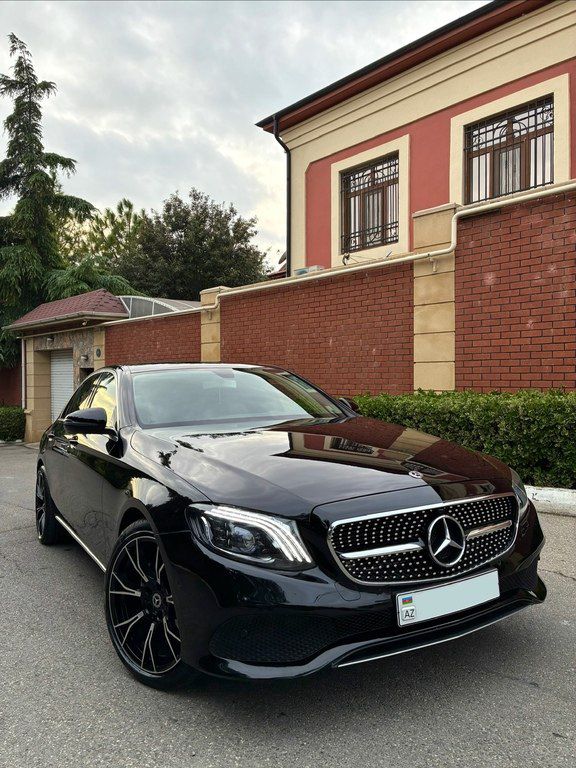 Mercedes E 220 d, 2.0 L, 2018 il, 136 300 km — Avtomobillər, Bakı (2)