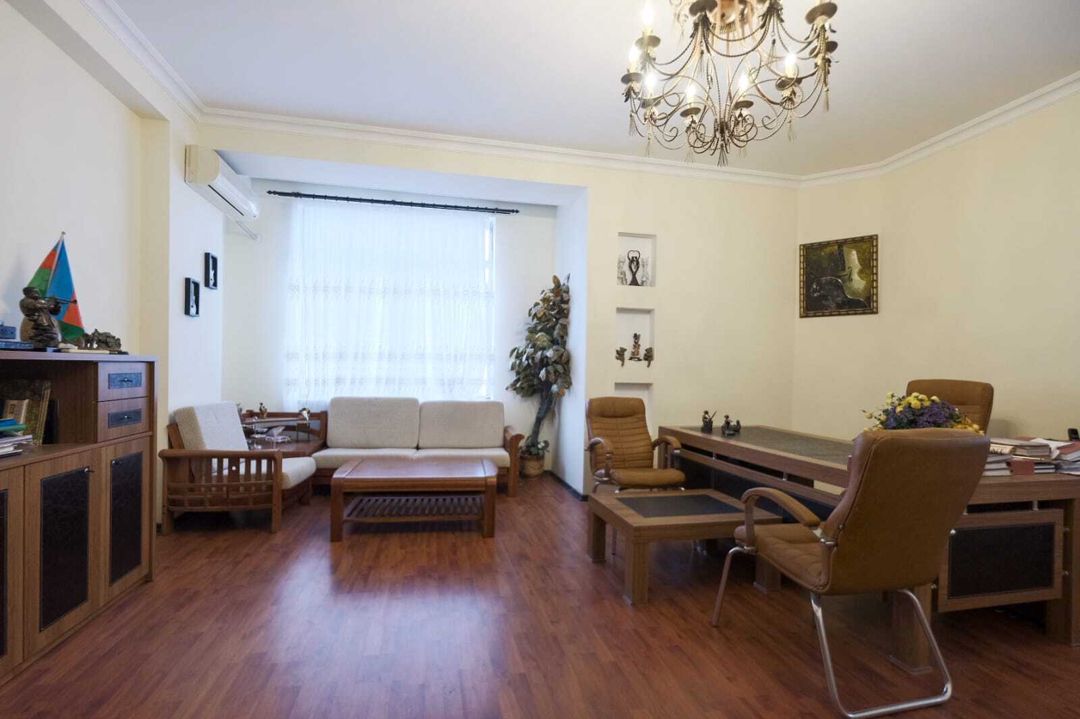 Satılır obyekt 200 m² — Əmlak, Bakı (2)