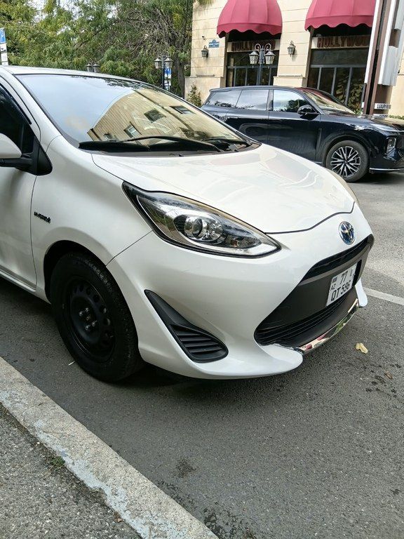 Toyota Aqua, 1.5 L, 0.87 kWh, 2019 il, 190 000 km — Avtomobillər, Bakı (3)