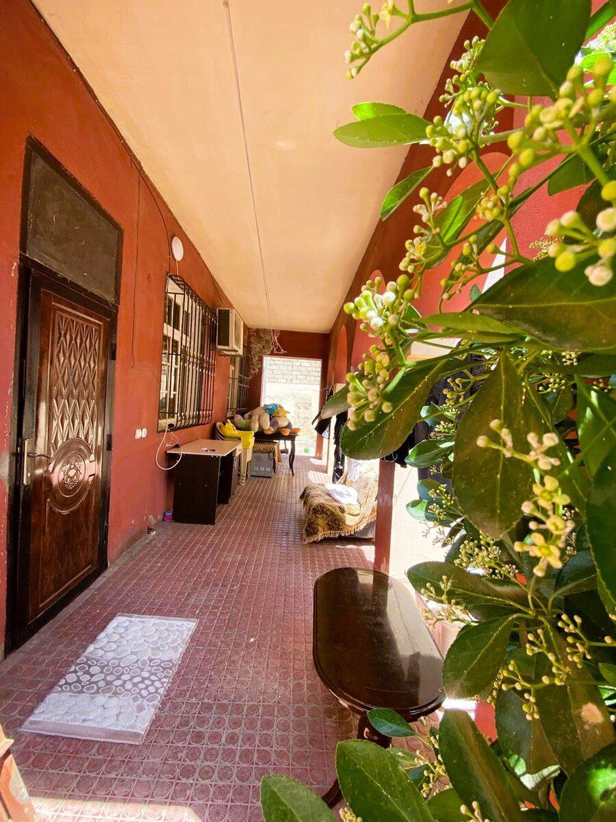 Satılır 5 otaqlı həyət evi/bağ evi 200 m² — Ev, villa, Bakı (12)