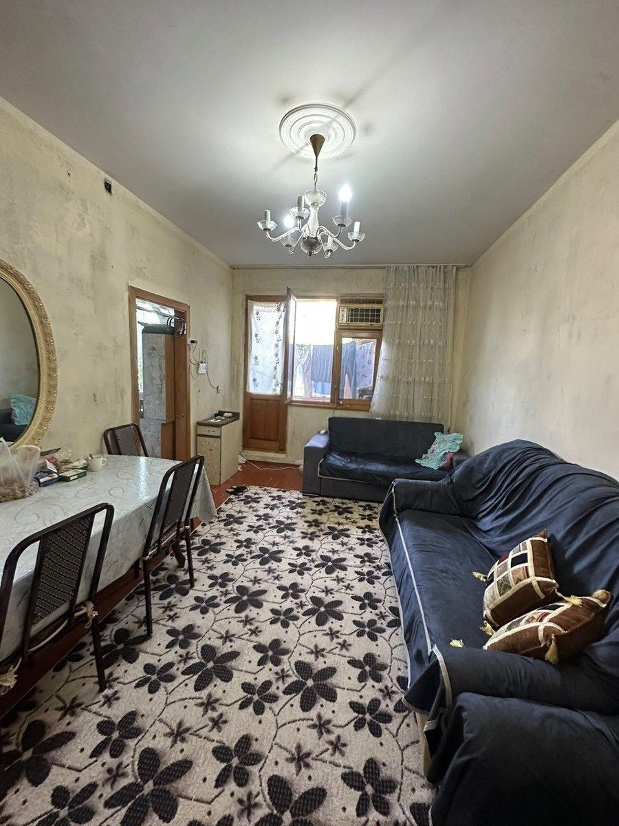 Satılır 2 otaqlı köhnə tikili 59 m² — Mənzil, Bakı
